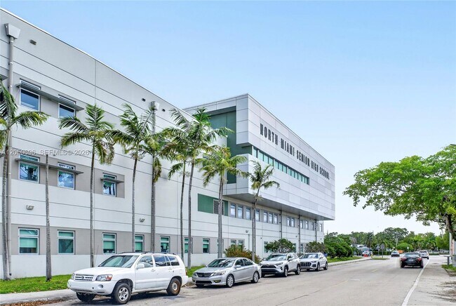 Foto del edificio - 760 NE 131st St