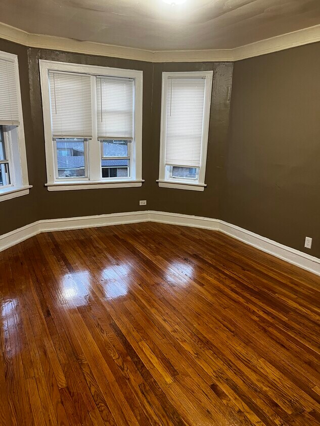 7534 S Coles Ave, Chicago, IL 60649 House Rental in Chicago, IL