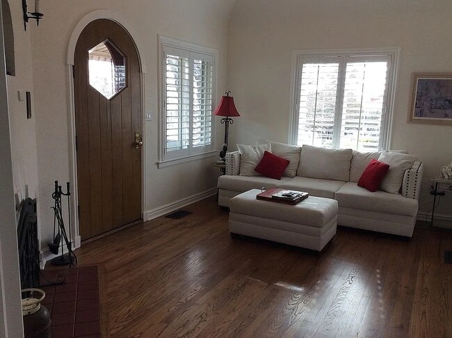 Foto del edificio - 304 Nevada Way