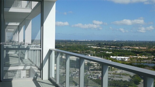Foto del edificio - 2000 Metropica Wy