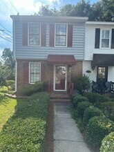 Building Photo - 1 Lake Forest Ct