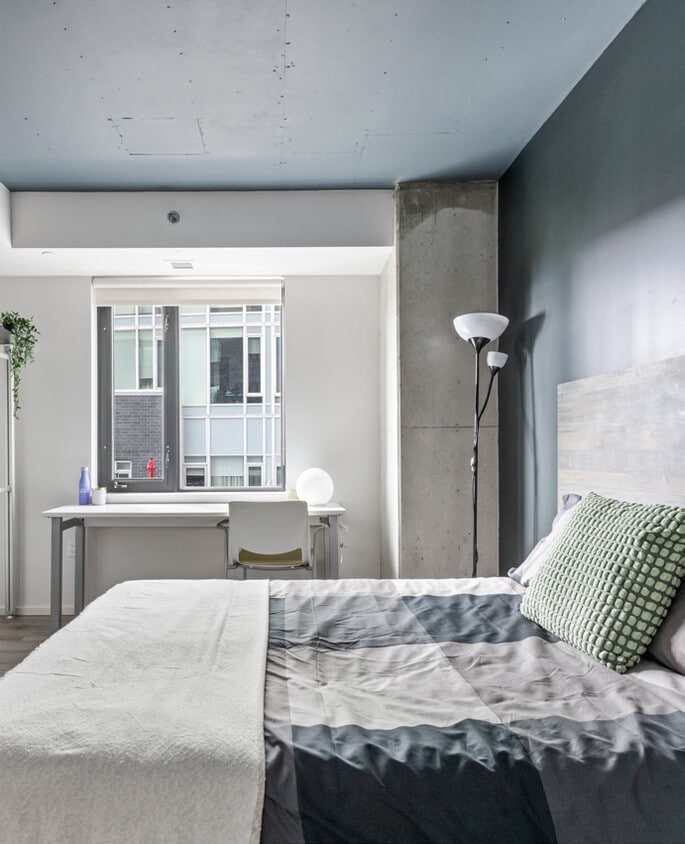 Building Photo - ZNITH