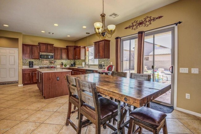 Kitchen/Dining - 10780 E Salsabila Rd