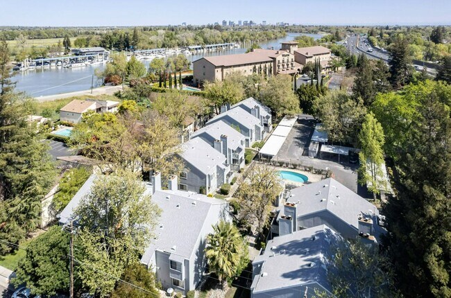 Foto del interior - Captains Table Apartments