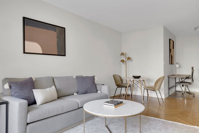 Foto del edificio - 30 Park Ave