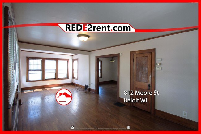 Building Photo - 812 Moore St