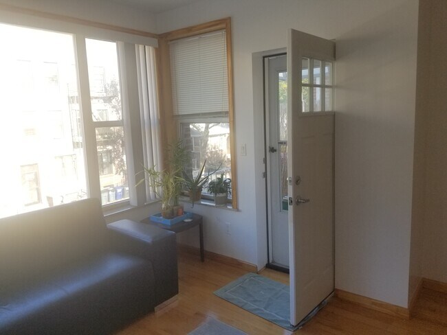 private access to a balcony - 330 68th St