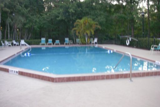 Building Photo - Southbrooke condo