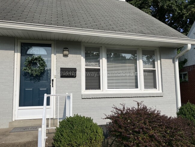 Foto del edificio - 3942 Hemphill Way