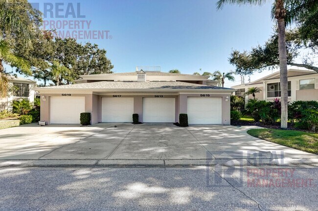 Foto del edificio - 5613 Sheffield Greene Cir