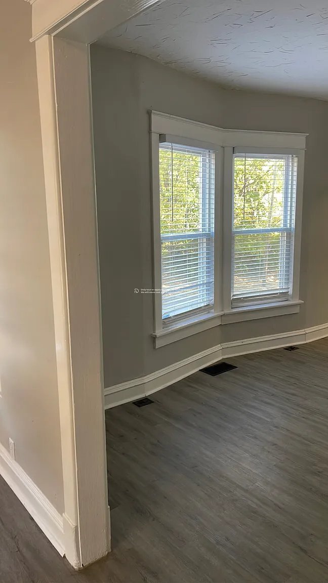 Foto del edificio - 2301 College Ave