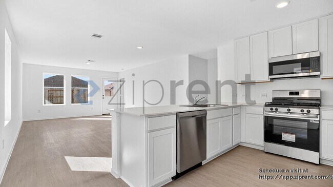 Foto del edificio - 26911 Dalmatian Bellflower Dr