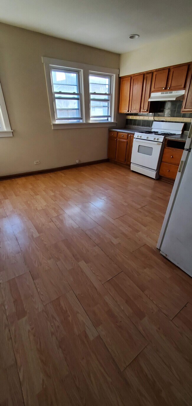 Building Photo - 3509 W Lyndale St