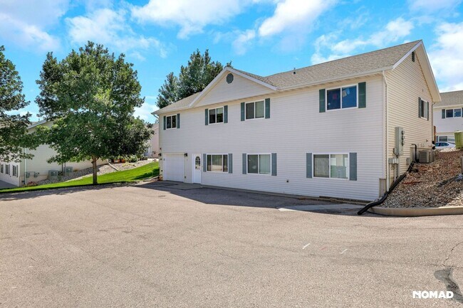 Building Photo - Charming 2BR Townhome in Rapid City