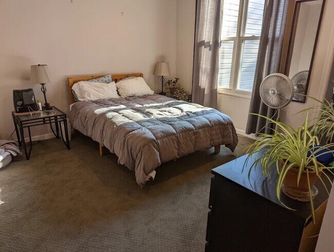 Foto del edificio - 4016 14th St NW