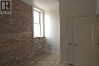 Building Photo - 3 Cambridge St S Building Photo - 3 Cambridge St S