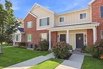Building Photo - 9290 S Rose Cottage Way