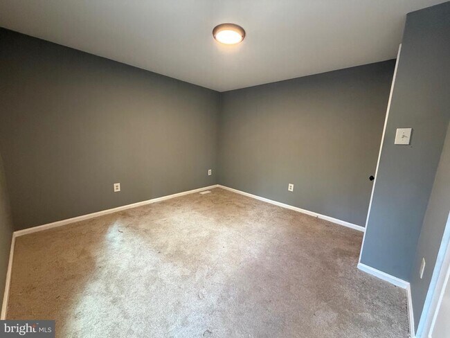 Foto del edificio - 12311 Sturdee Dr