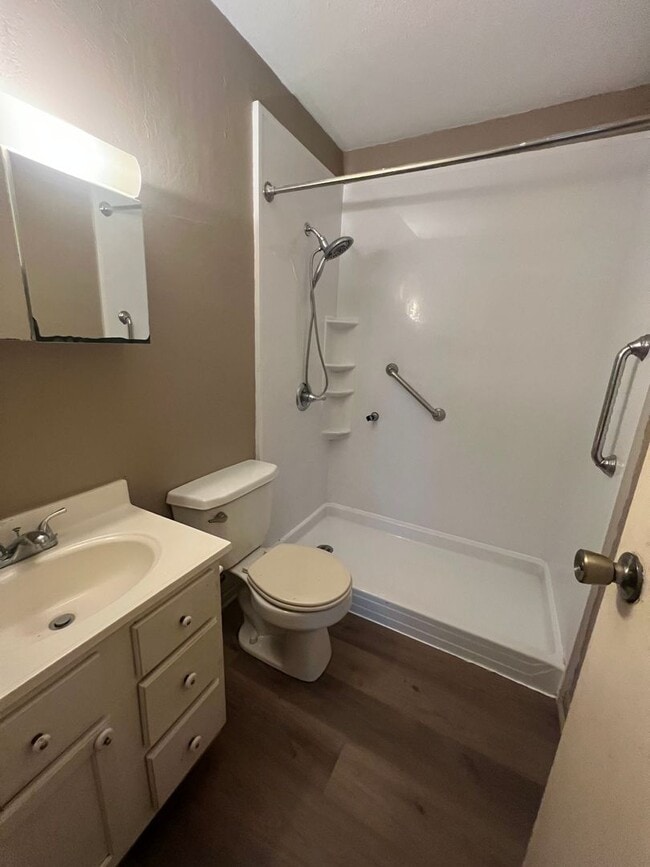 Building Photo - 1937 Edgewood St