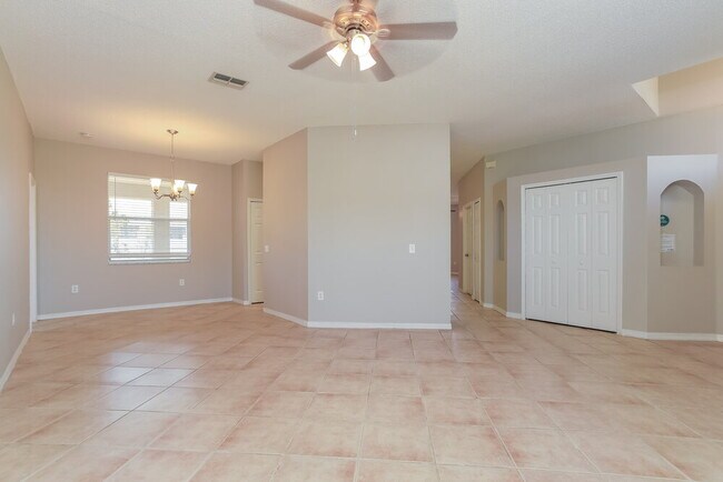 Building Photo - 55 Alicante Ct