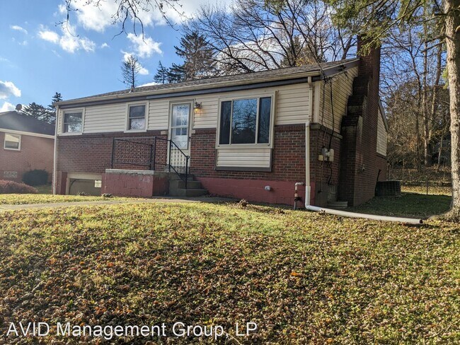 Building Photo - 3 br, 1 bath House - 325 Woodhaven Dr