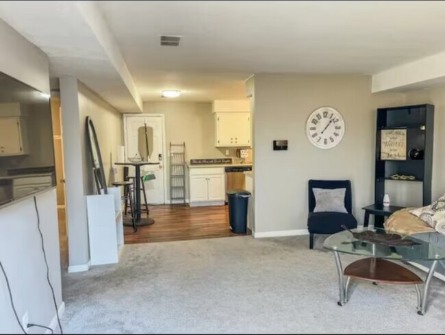 Foto del edificio - 4314 3rd St NE