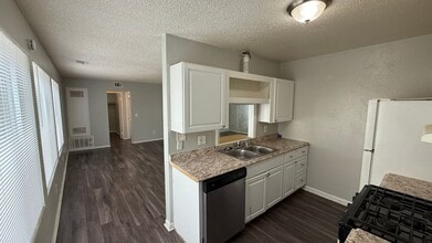 Building Photo - 10792 E Exposition Ave