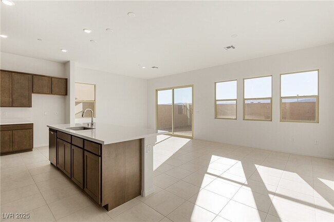 Foto del edificio - 179 Marlette Crk Pl