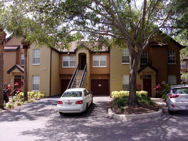 Edificio frontal - 6420 Raleigh St