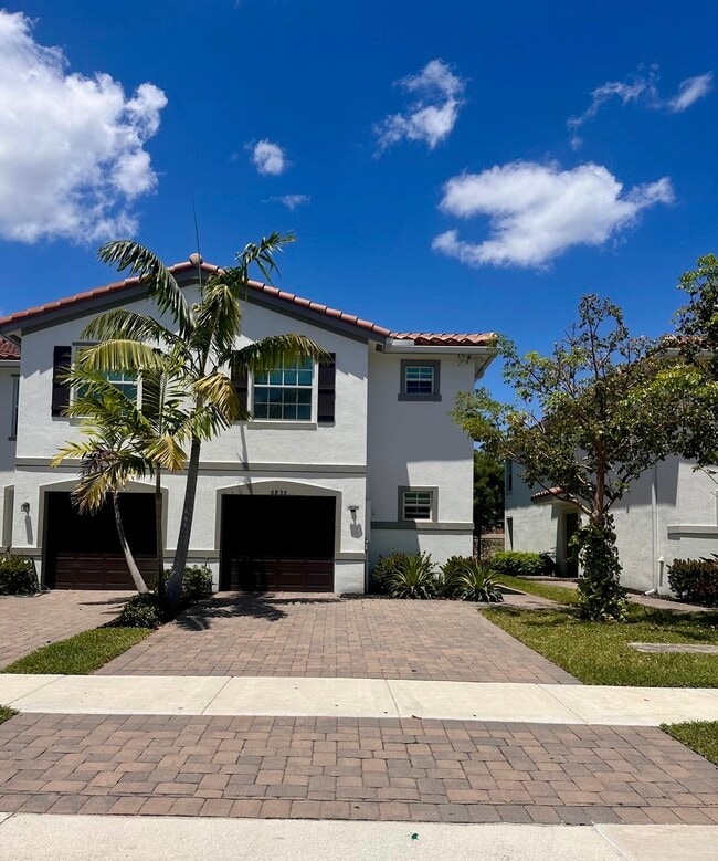 Building Photo - 6835 Broadwater Ln