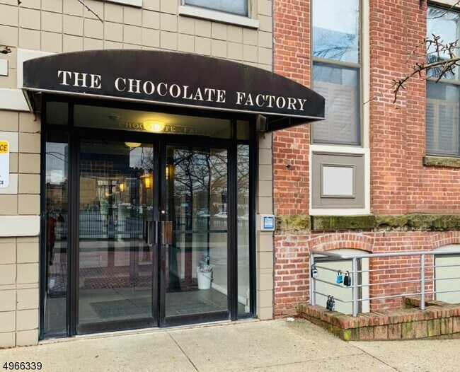 Foto del edificio - 54 McWhorter St