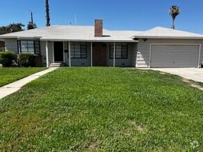 Building Photo - 4414 Fishering Dr
