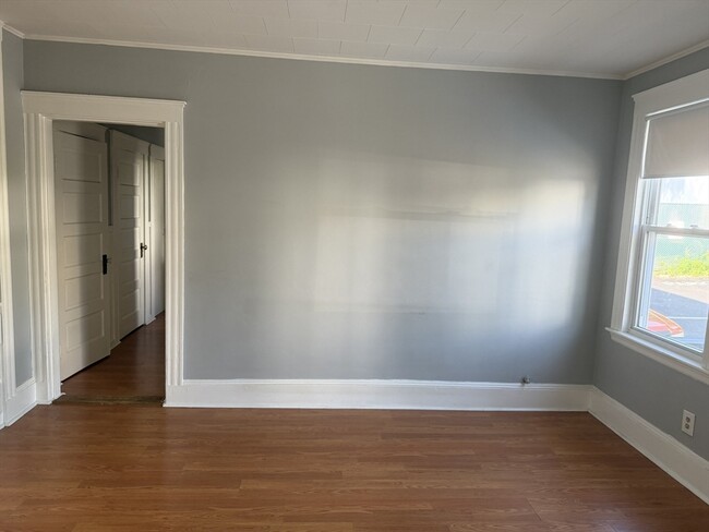 Building Photo - 68 Pilling St