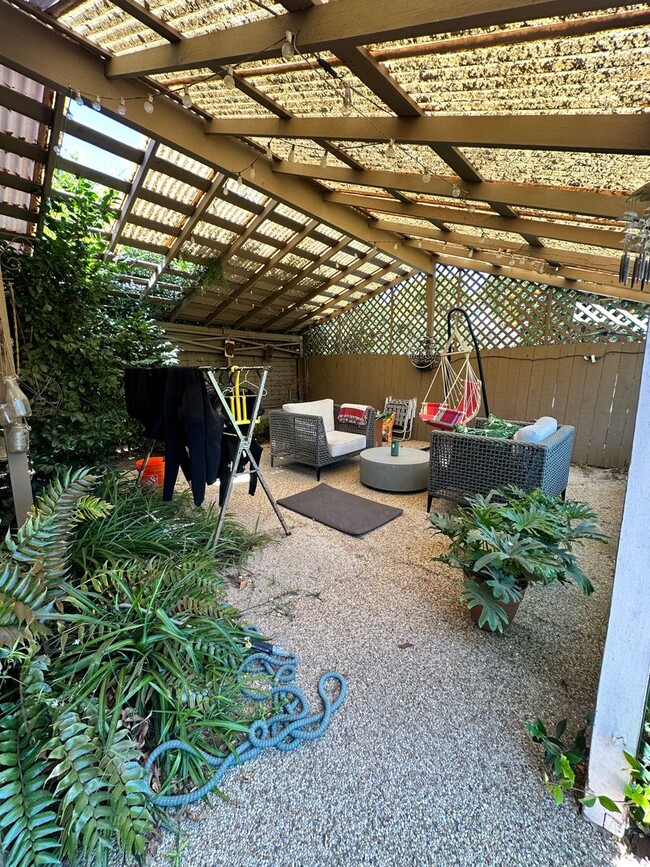 Foto del edificio - 3BD/1BA HUGE BACKYARD in Point Loma!