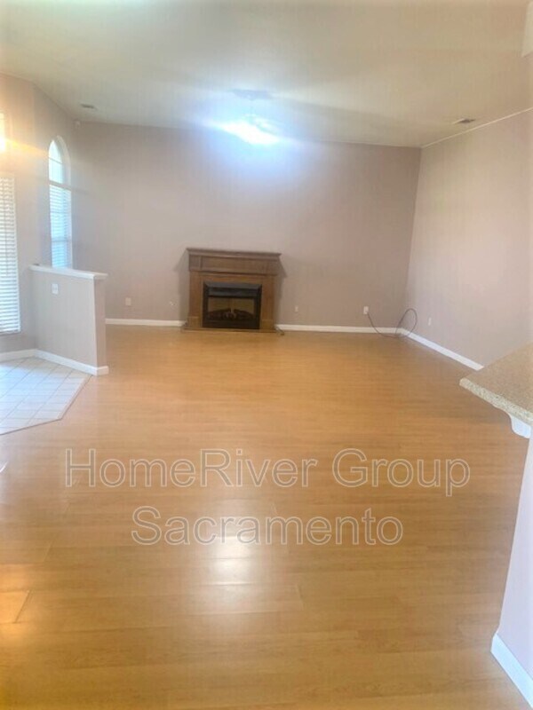 Building Photo - 6612 Acropolis St