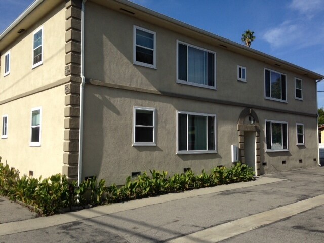 Exterior - 1335 W Adams Blvd