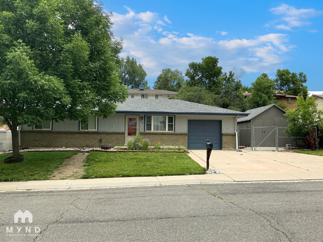 Primary Photo - 10173 W 68th Way