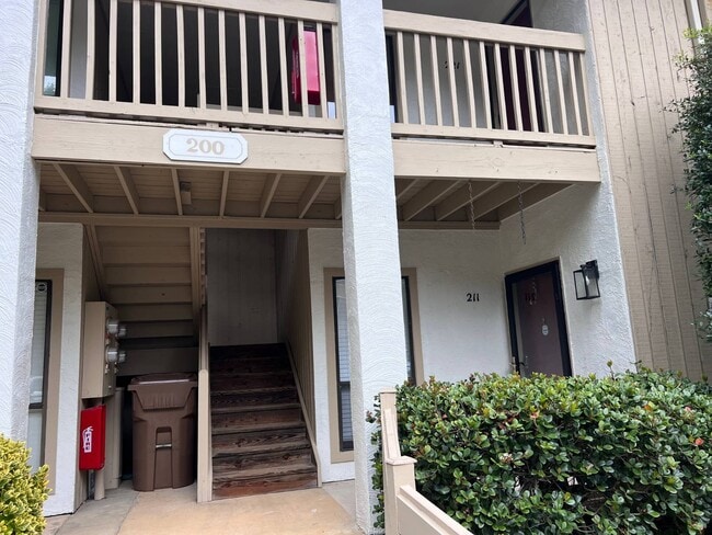 Foto del edificio - 221 New Kent Pl