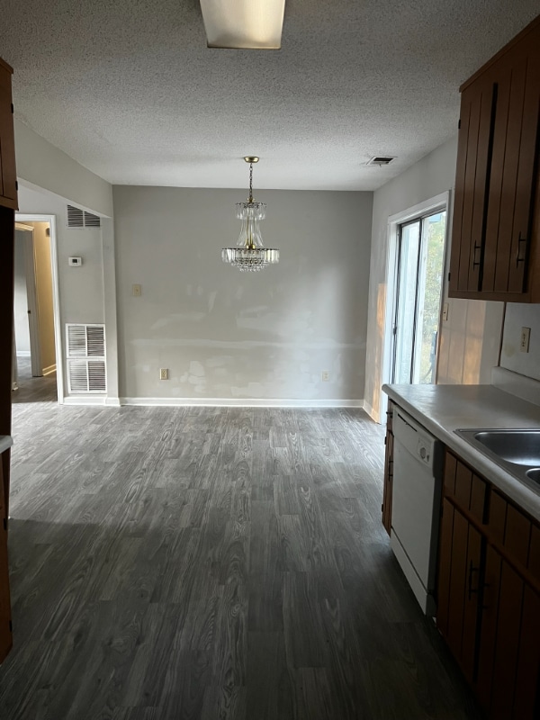 Building Photo - 3214 Craven Ridge Dr