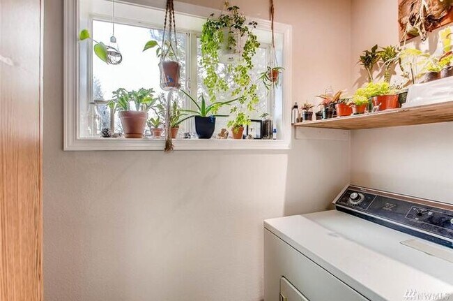 Foto del edificio - 8430 Delridge Way SW