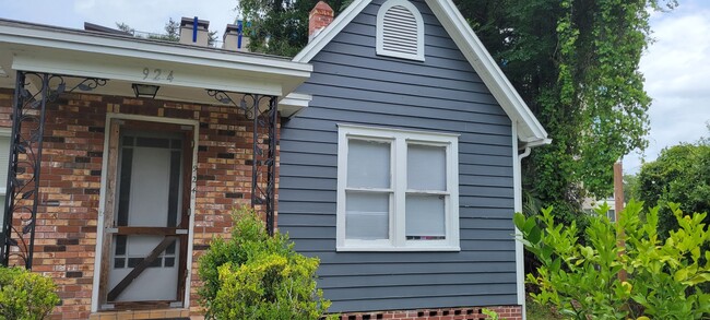 Foto del edificio - Charming 3 Bed / 2 Bath Home Just Minutes ...