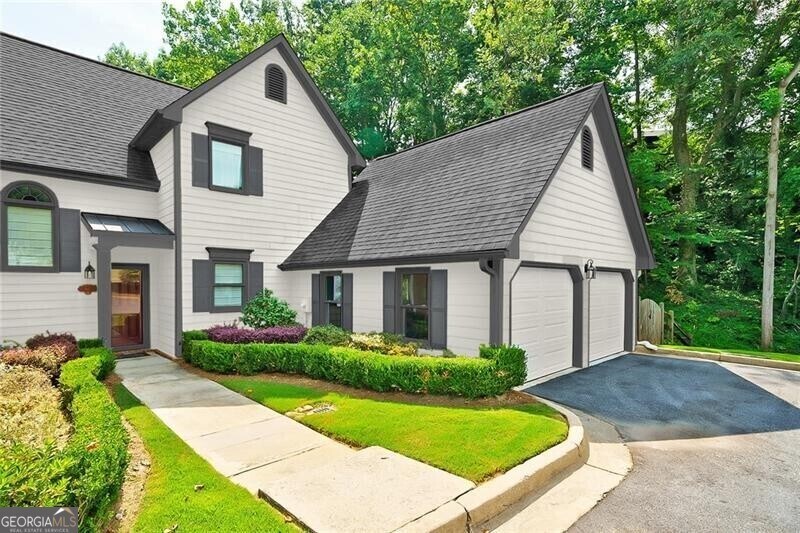 Primary Photo - 947 Lenox Hill Ct NE