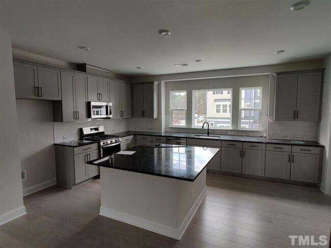 Foto del edificio - 829 Amley Pl