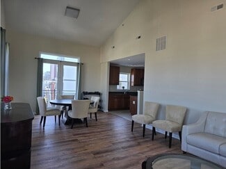 Unit 5 Living Room - 1118 S Charles St