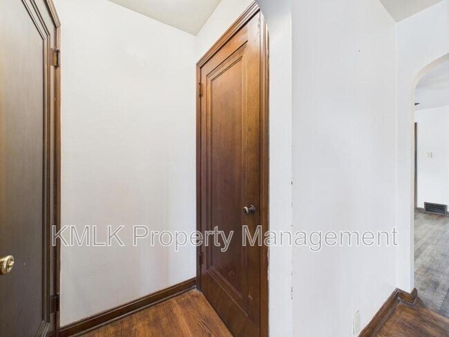 Foto del edificio - 1119 Copley Rd