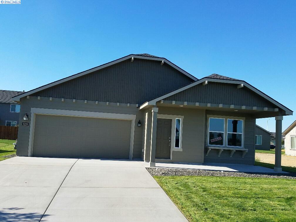 Primary Photo - Newer Hayden Home