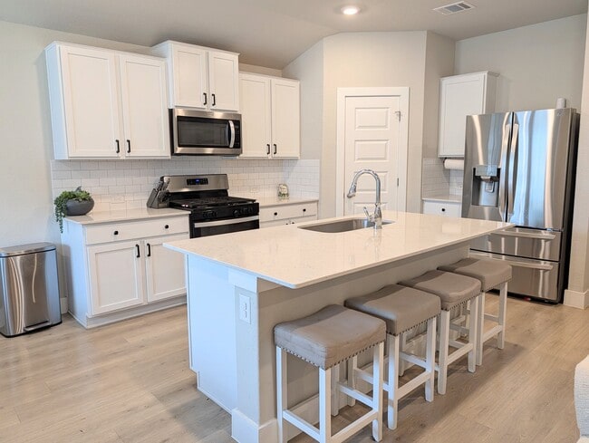 Photo - 5627 Jewel Curv House