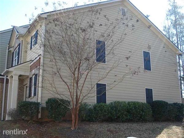 Foto del edificio - 4281 Youngstown Cir