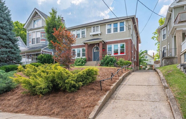 Building Photo - 1535 Blair Ave