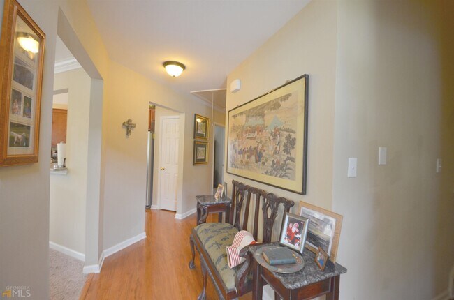 Foto del edificio - 249 Turnbridge Cir